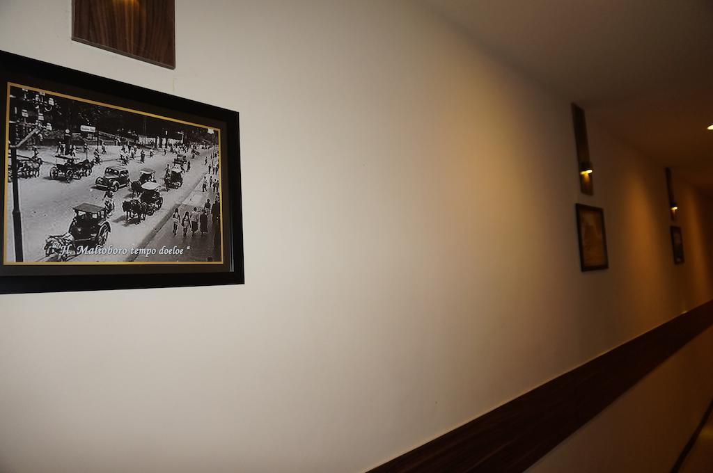 Ekon Hotel ジョグジャカルタ エクステリア 写真