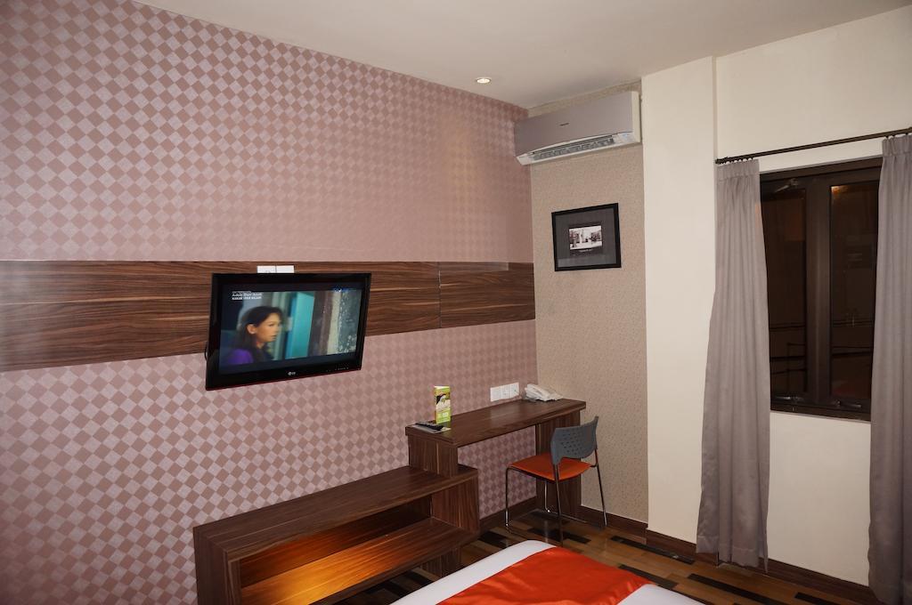 Ekon Hotel ジョグジャカルタ エクステリア 写真
